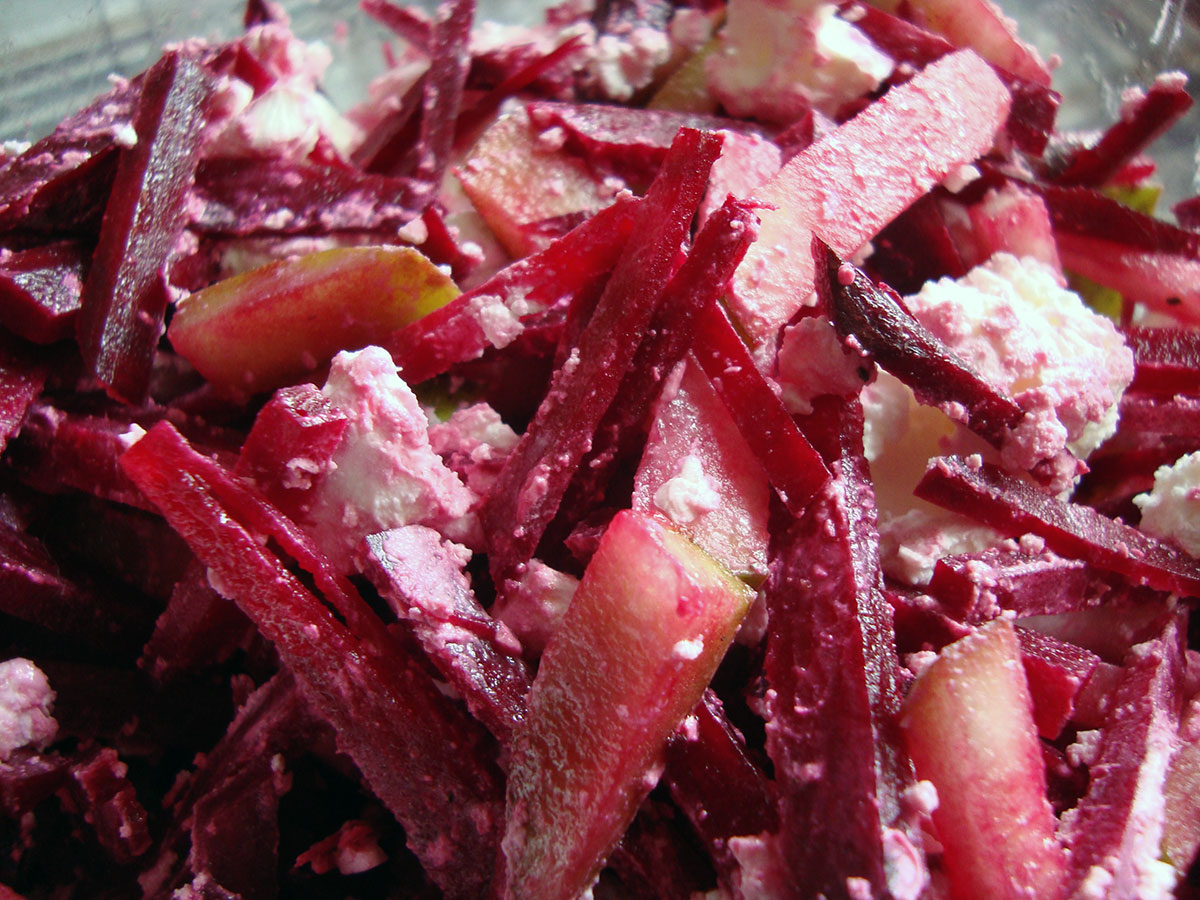 Rødbede- og pæresalat