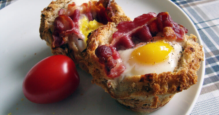 Æggemuffins med bacon