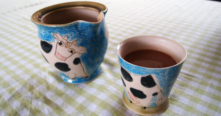 Varm mælkechokolade med kaffelikør