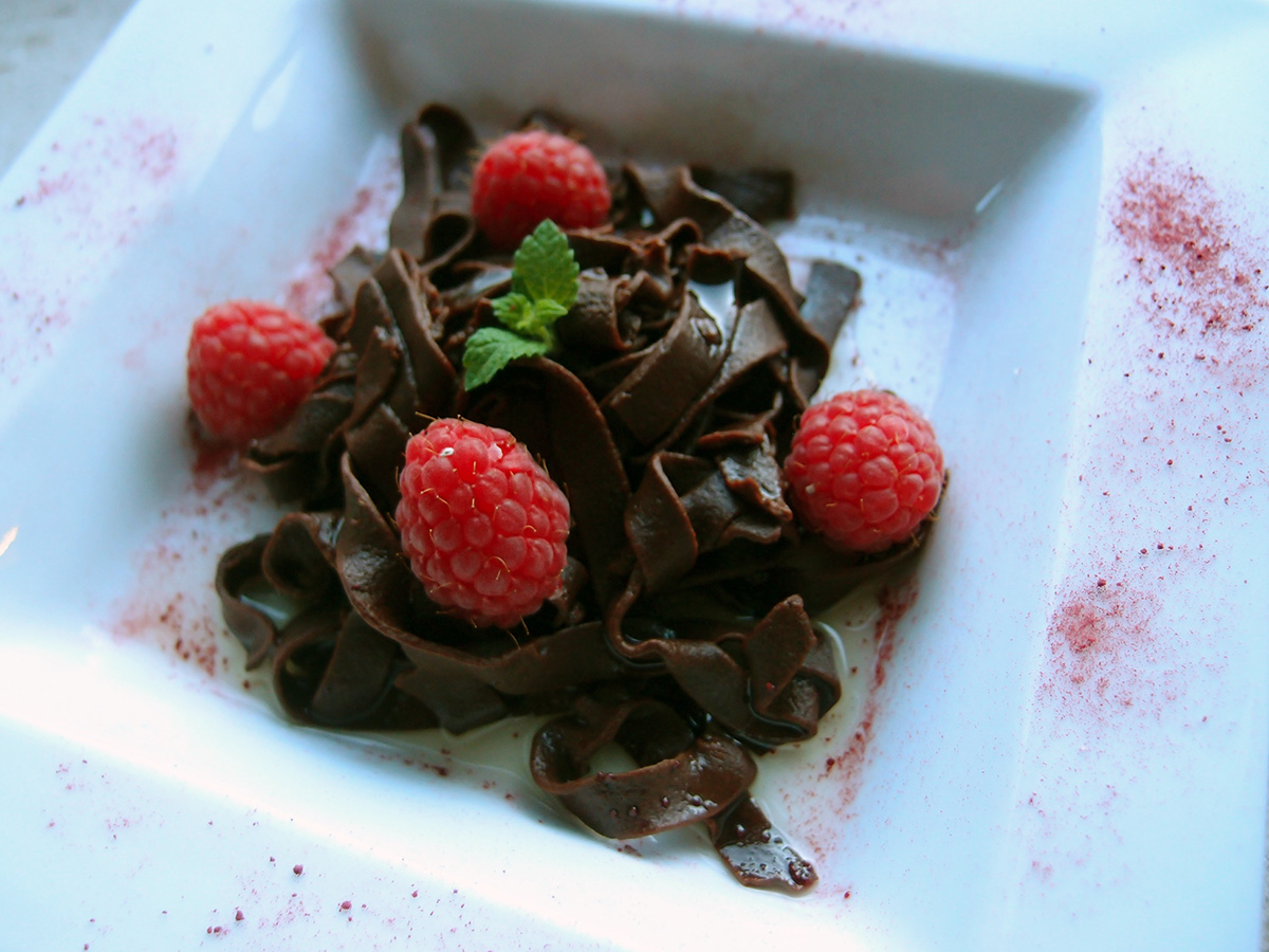 Chokoladepasta med friske hindbær
