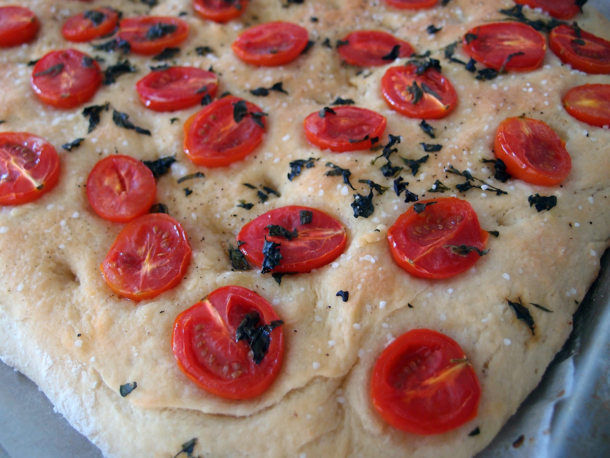 Foccacia med tomater