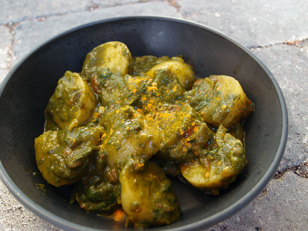 Aloo palak – kartofler med spinatcreme