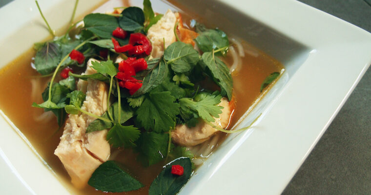 Pho med kylling – vietnamesisk kyllingesuppe