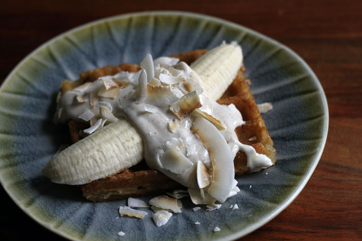 Kokosvafler med banan og vaniljecreme