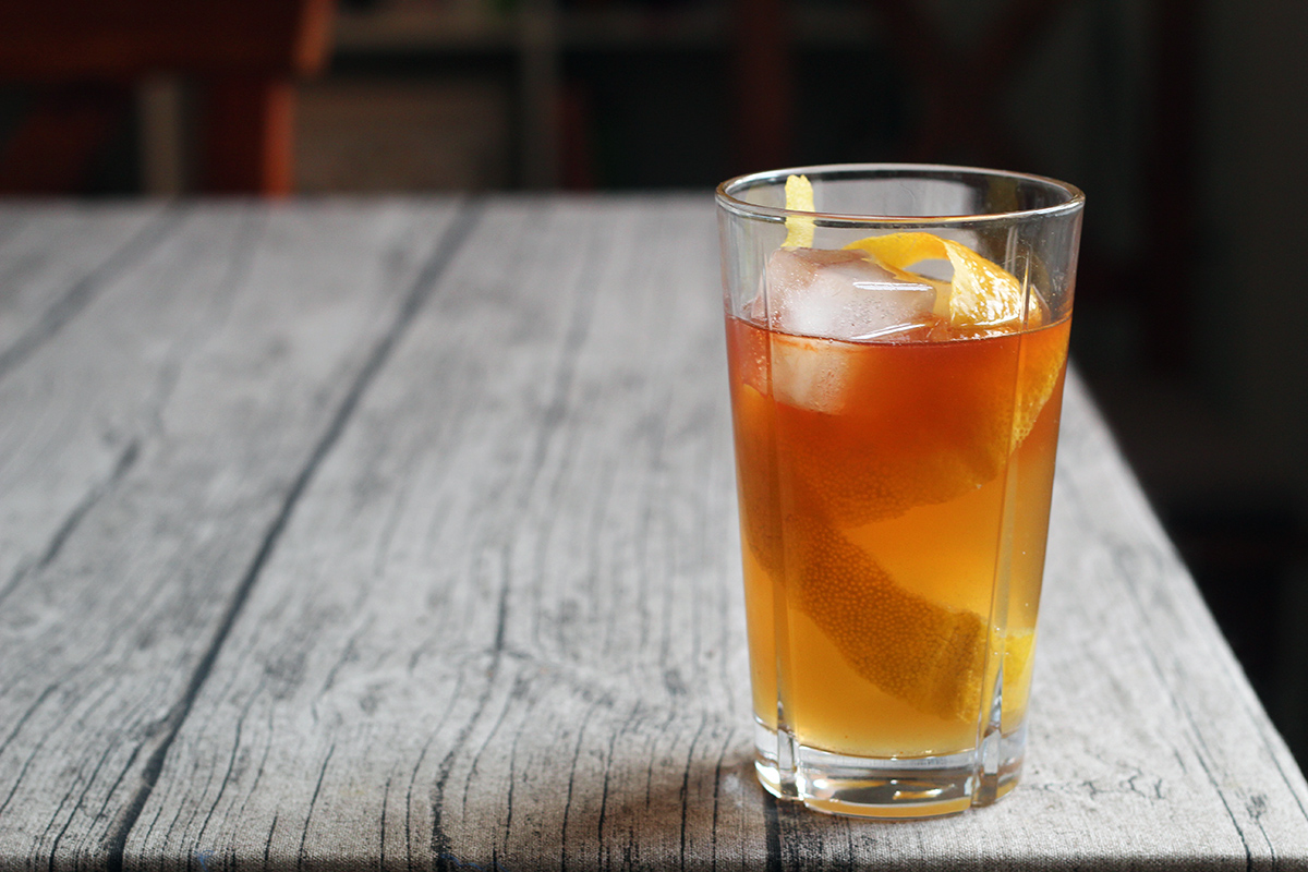 Horse’s Neck – ginger beer cocktail