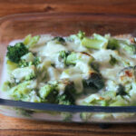 broccoli i ostesauce, ostesovs, kål, vegetarret, vegetar, ost, mælk, smør, hvedemel, sennep,