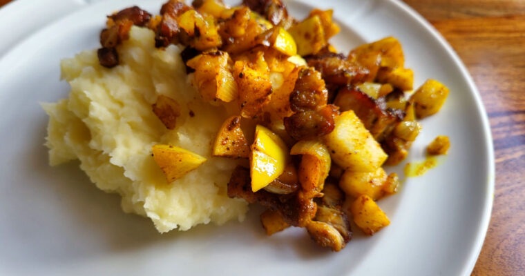 Flæsk med æbler og kartofler