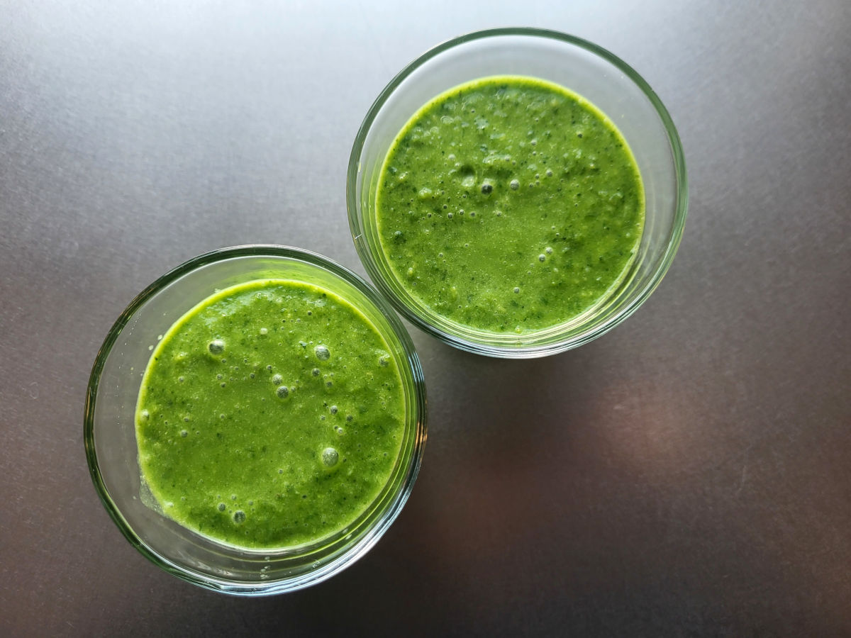 Grøn smoothie med broccoli