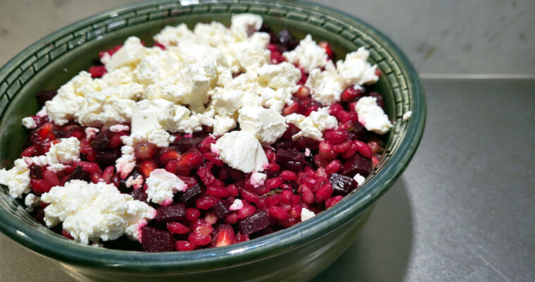 Perlebygsalat med rødbede