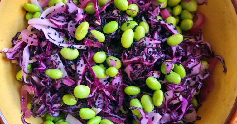 Asiatisk-inspireret kålsalat