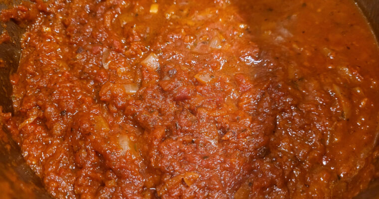 Tomatsauce med ansjoser