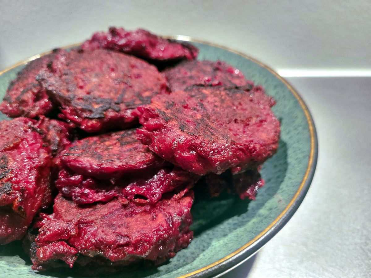 Rødbedefrikadeller